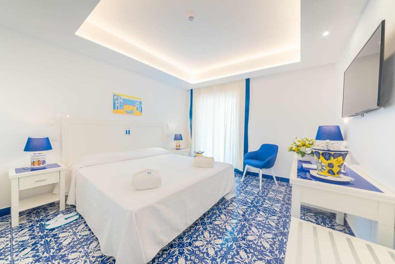 San Michele Hotel & Spa Sant'Angelo  ภายนอก รูปภาพ